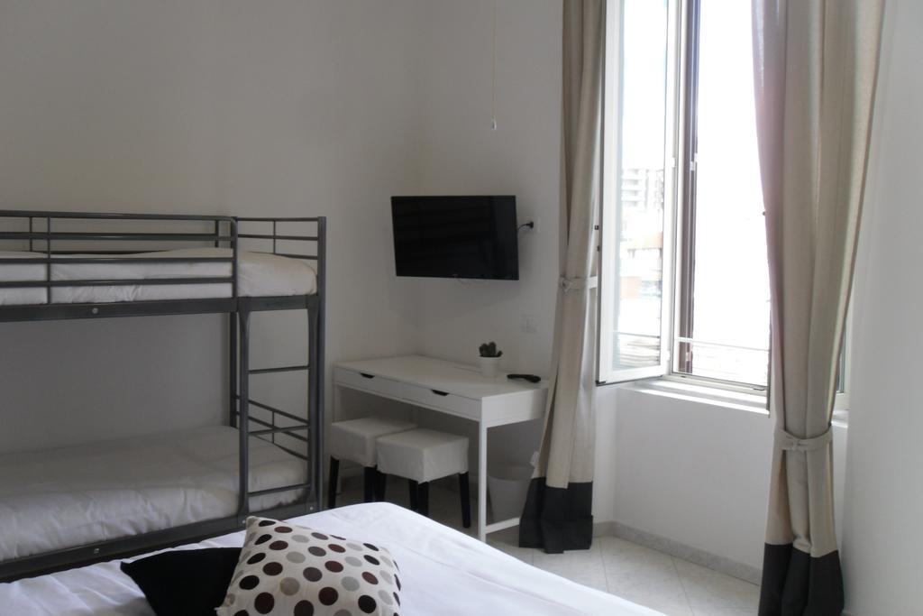 צ'יוויטווקיה 5 Rooms Affittacamere חדר תמונה