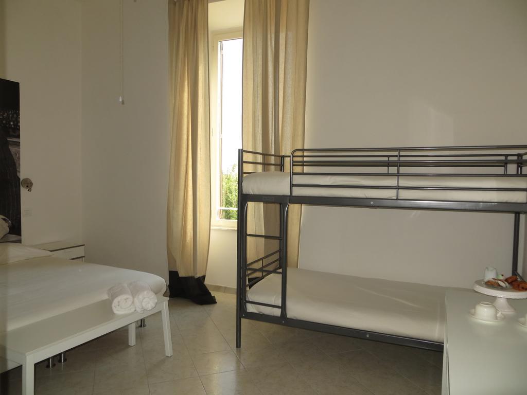 צ'יוויטווקיה 5 Rooms Affittacamere חדר תמונה